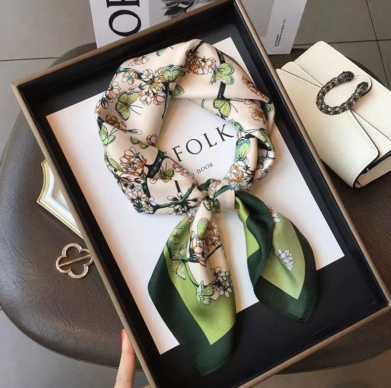 Luxury Fashion Print 70*70cm S - Luxury Bags Duffle review and price