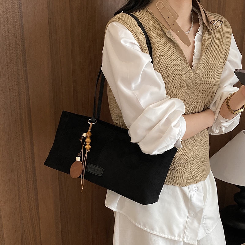 LEFTSIDE Retro Suede Shoulder  - Luxury Bags 2026 review and price